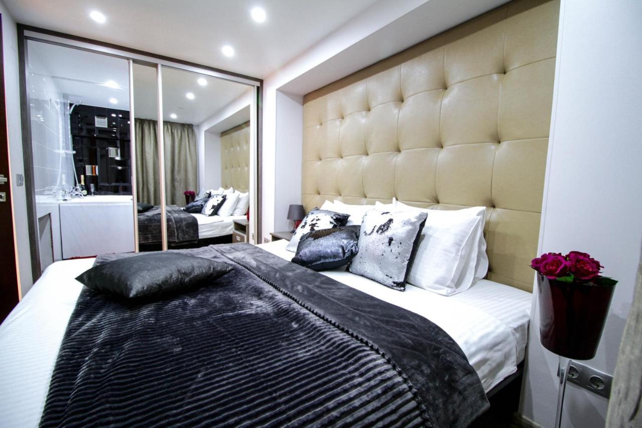 Langery Residence Central Apartments Odessa Extérieur photo