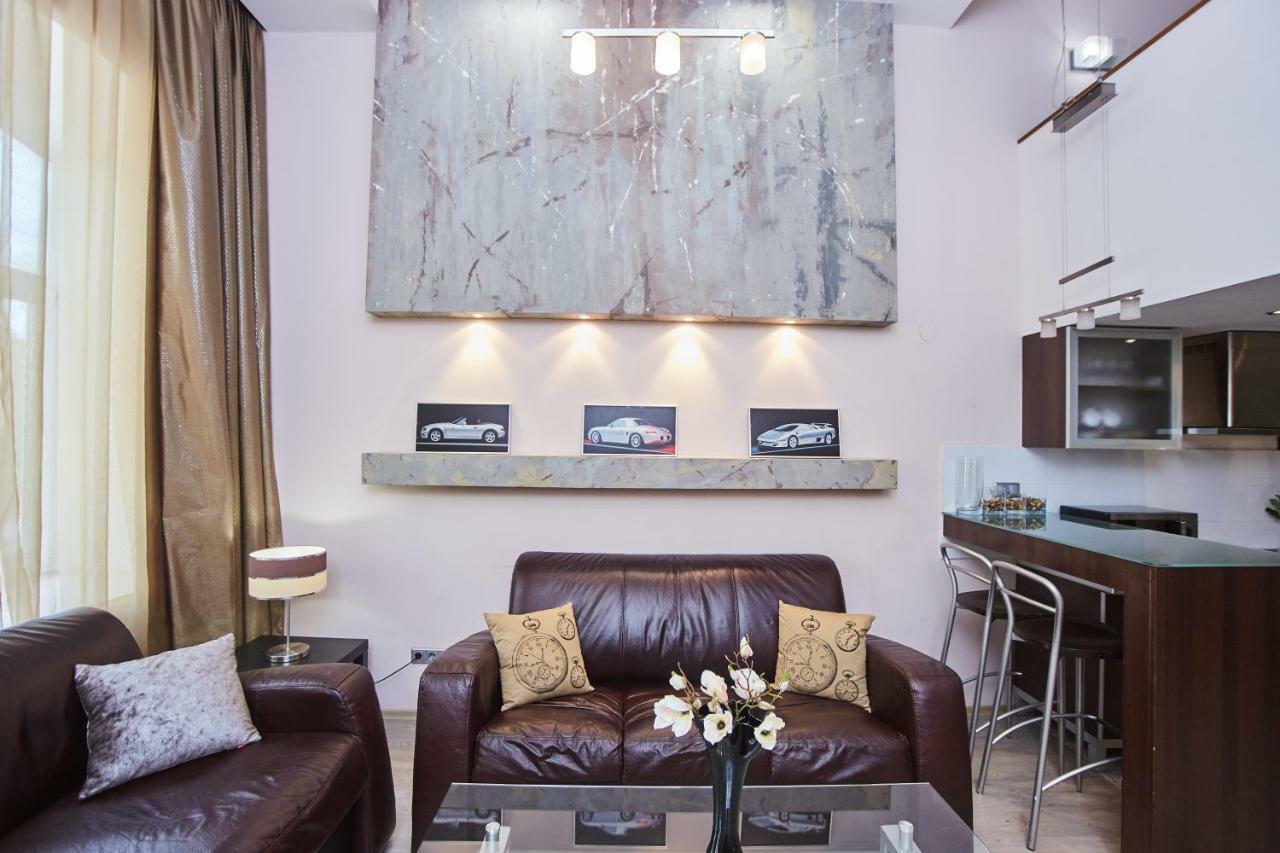 Langery Residence Central Apartments Odessa Extérieur photo